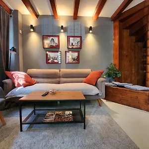 The-point Lovely In Center Of Apartment Bucharest